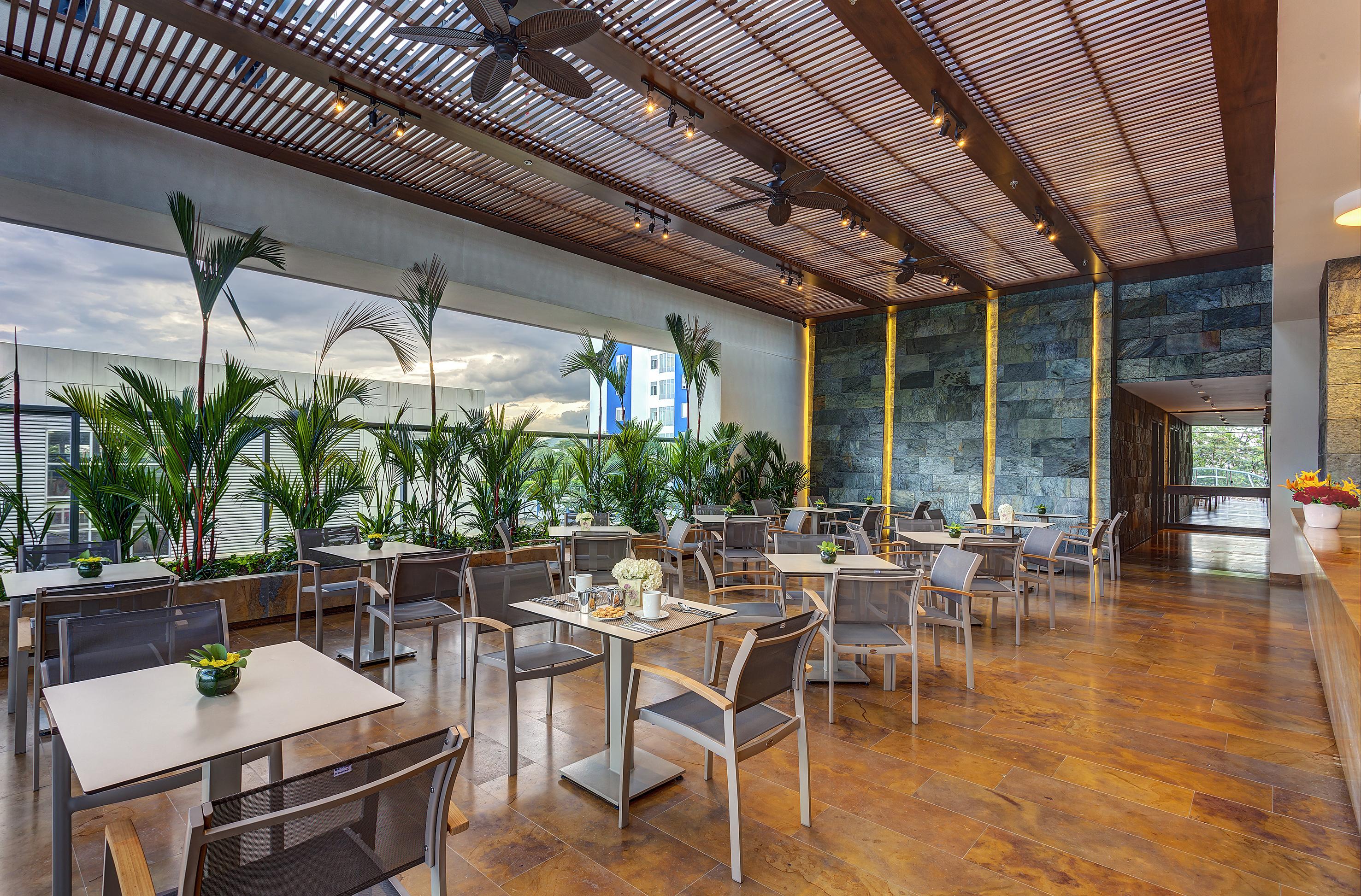 Estelar & Centro De Convenciones Hotel 5*
