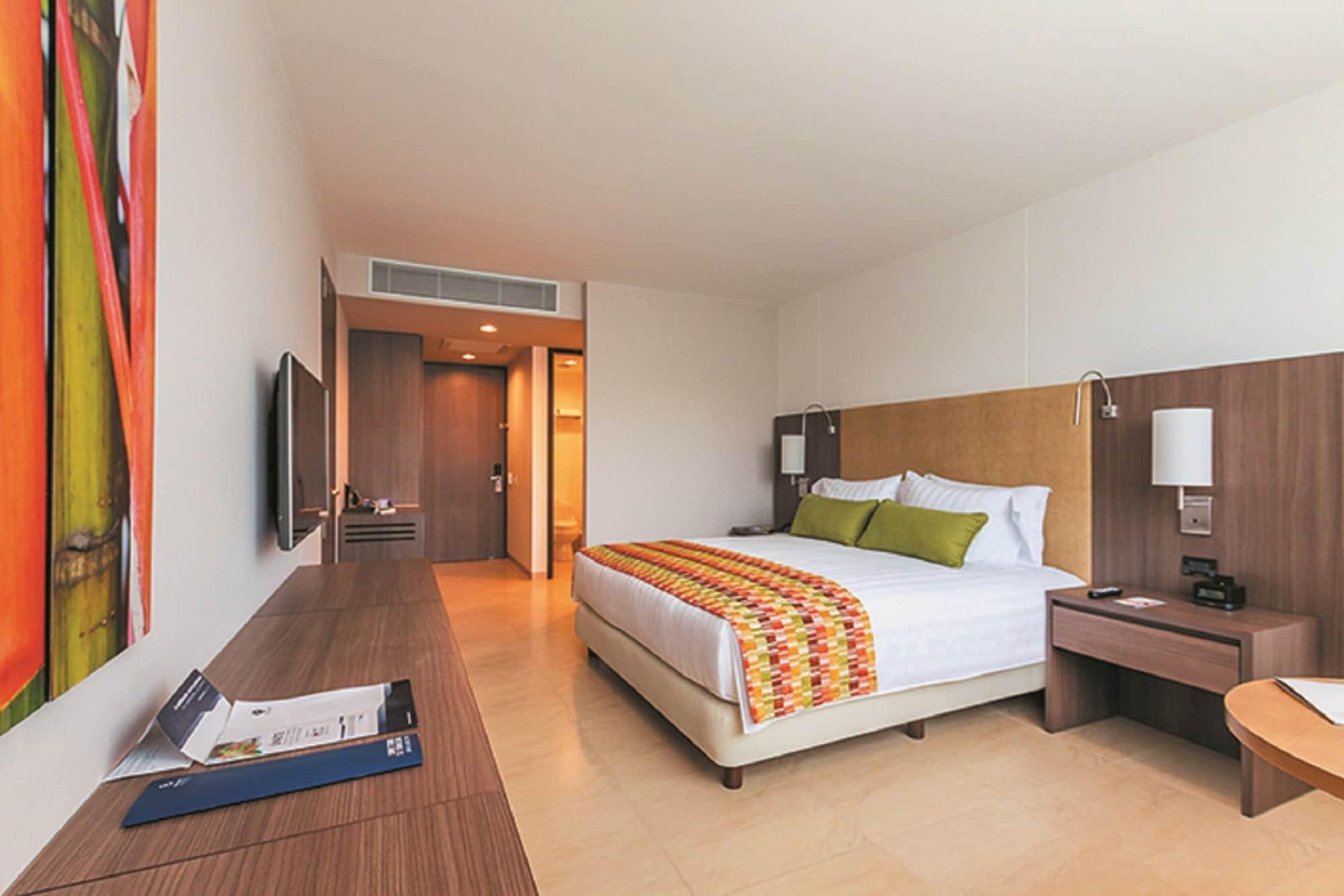 Hotel Estelar Hotel&centro De Convenciones 5*